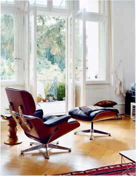 Vitra Eames Lounge Chair, classic koko, American cherry - musta nahka