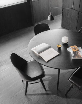 Audo Copenhagen Snaregade Tisch, rund, 120 cm, schwarze Eiche
