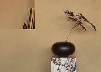 Audo Copenhagen Surround vase, brown wood