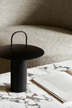 Audo Copenhagen Androgyne lounge table, dark oak - Calacatta Viola marble