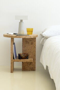 Nine Tee side table, round, natural cork, decoration image