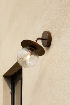 Nuura Liila Outdoor wall lamp, dark bronze - optic clear