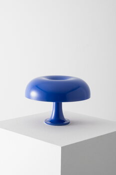 Artemide Lampe de table Nessino, bleu Klein, édition spéciale, image décorative