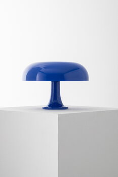 Artemide Nessino table lamp, Klein blue, special edition, decoration image