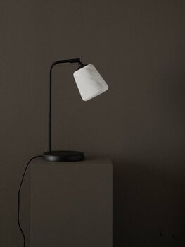 New Works Material bordslampa, The Black Sheep Edition, vit marmor