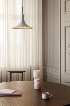 Nuura Lampada a sospensione Petalii 1, piccola, bianco - ottone lucida, immagine decorativa