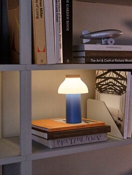 HAY PC Portable table lamp, sky blue