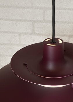 Louis Poulsen PH 5 Monochrome pendant, burgundy