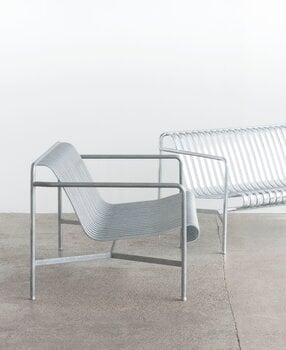 HAY Palissade lounge chair, low, hot galvanised, decoration image