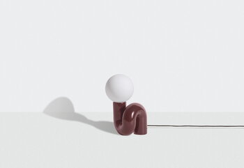 Petite Friture Lampe de table Neotenic, 2700K, 26 cm, cerise