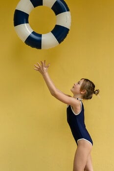 Petites Pommes Sally uimarengas, 90 cm, Cannes Blue, sisustuskuva