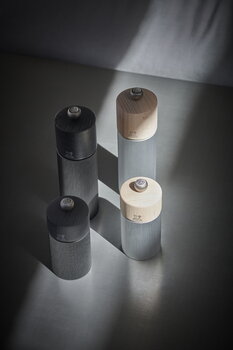 Line Dark pepper mill, 18 cm, dark grey - aluminium