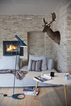 Louis Poulsen AJ floor lamp, midnight blue