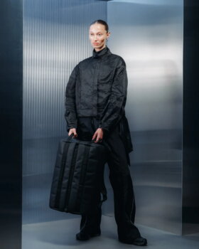 Db Journey Roamer Pro Split Duffel reppu, 50 L, black out, sisustuskuva