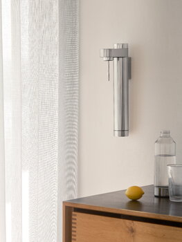 Stelton Brus hiilihapotuslaite seinään, teräs, sisustuskuva