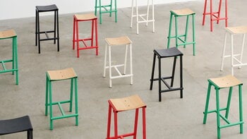 HAY Taburete 8 bar stool, high, 75 cm, soft jade - lacquered oak