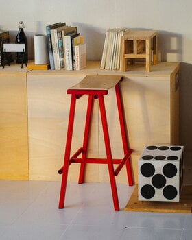 HAY Tabouret de bar Taburete 8, modèle haut, 75 cm, rouge signal - chêne laqué