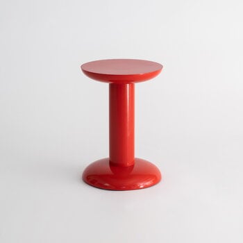 Raawii Thing stool, carmine red