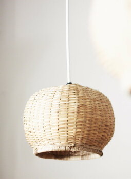 Tikau Sphere pendant lamp, bambu