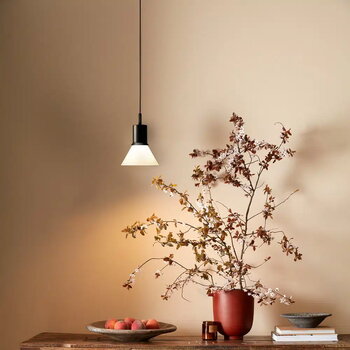 Anglepoise Lampada a sospensione Type 80, nero opaco - bianco opale, immagine decorativa
