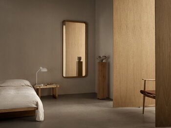 Carl Hansen & Søn VLA62 Radio House mirror, 80 x 175 cm, oiled oak, decoration image