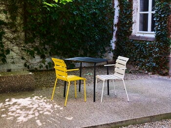 valerie_objects Aligned käsinojallinen tuoli, keltainen