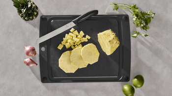 Victorinox Kitchen leikkuulauta, 44,5 x 33 cm, L, musta, sisustuskuva