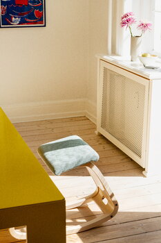 Varier Sedia pieghevole Variable, frassino marrone chiaro - Re-Wool 868, immagine decorativa