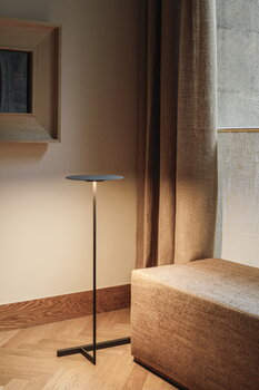 Vibia Flat 5957 floor lamp, grey