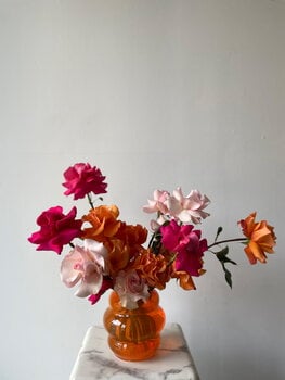Fundamental Berlin Muse vase, medium, saffron