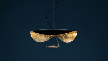 Catellani & Smith Lederam Manta S1 pendant lamp, gold - black, decoration image