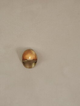 ferm LIVING Agapé wall tealight holder, brass, decoration image