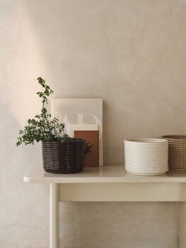 ferm LIVING Corduroy pot, 20 cm, off-white, decoration image