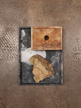 Ferm Living Mist säilytysrasia, 7,5 x 10 cm, ruskea, sisustuskuva