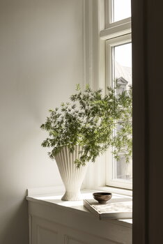 ferm LIVING Vase Fountain, blanc cassé