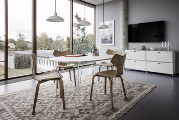 Fritz Hansen Grand Prix 4130 chair, oak, decoration image