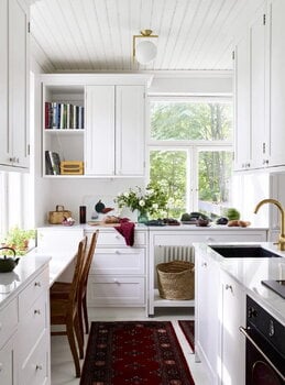 Cozy Publishing Happy Homes: White Walls