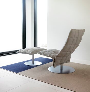 Woodnotes K chair, narrow, swivel plate base, stone/white