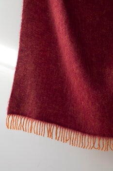 Lapuan Kankurit Revontuli mohair blanket, rust - bordeaux, decoration image