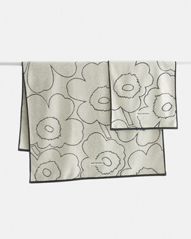 Marimekko Piirto Unikko bath towel, 100 x 160 cm, ivory - black, decoration image