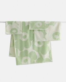 Marimekko Unikko bath towel, 70 x 150 cm, off-white - sage