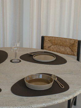LIND DNA Tovaglietta Curve, 37 x 44 cm, nocciola in pelle Corduroy, immagine decorativa