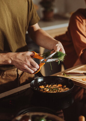 Fiskars Classic kitchen scissors, 18 cm Finnish Design Shop