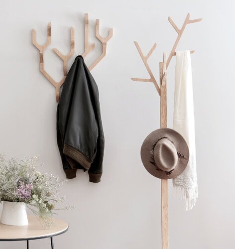 Hartô Ambroise standing coat rack, oak | Finnish Design Shop