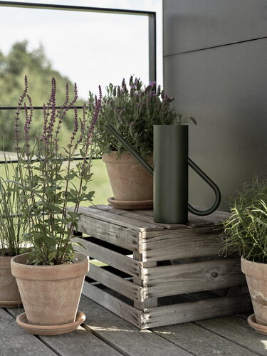 Stelton Bloom watering can, pine | Finnish Design Shop