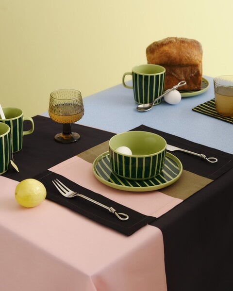 Marimekko Oiva - Piccolo mug, 4 dl, pear - dark green | Finnish