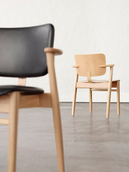 Artek Domus chair, lacquered oak - black leather, PU lacquer