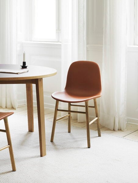 Ruokapöydän tuolit, Form tuoli, tammi - Main Line Flax 20, Beige