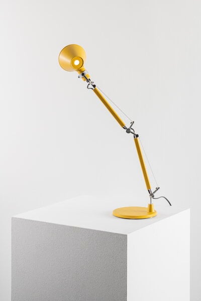Artemide Tolomeo Basculante Lettura floor lamp, parchment diffuser