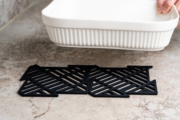 Happy Sinks Puzzle sink mat 4 pcs black Finnish Design Shop Happy Sinks Puzzle sink mat 4 pcs black Finnish Design Shop